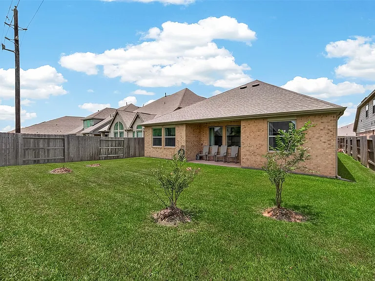 24015 Purple Clover Ln — Photo 36