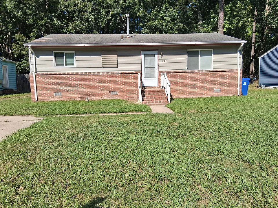 889 Cheyenne Dr