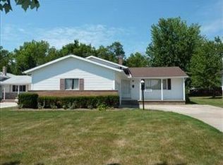 5550 Lori Dr, Bedford Heights, OH
