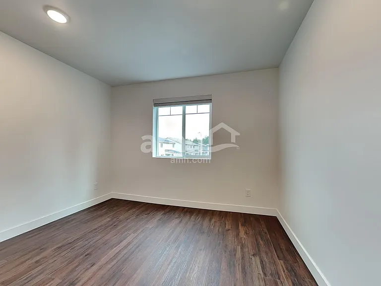 8043 Dagney St — Photo 15