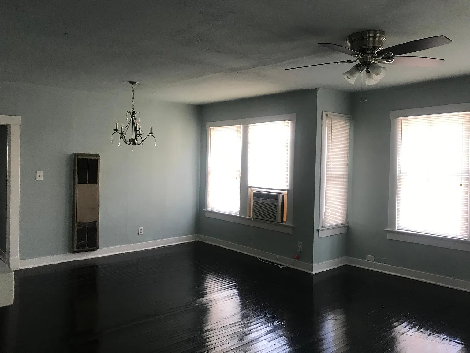 2 bed, 1100 sqft, $1,365 — Photo 2