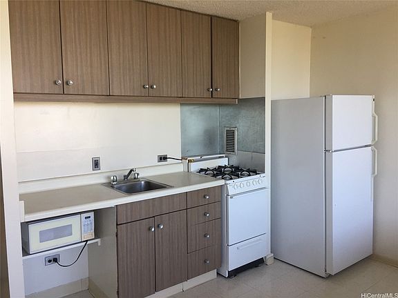 3rd image of 1550 Wilder Ave APT A1013