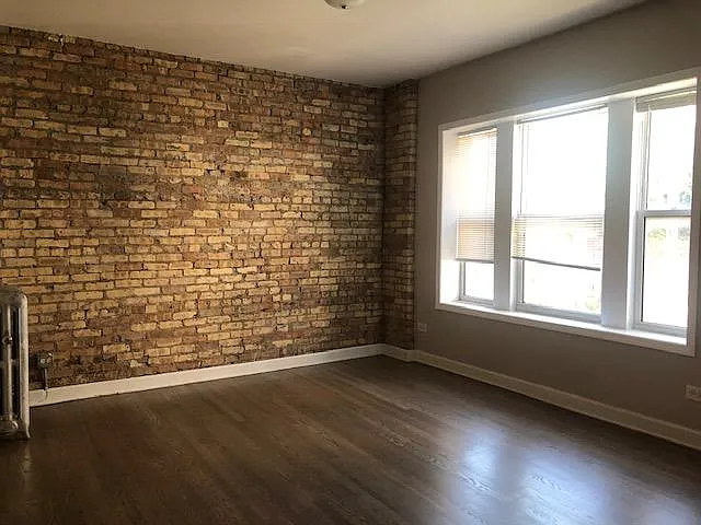 Building Photo - 2838 N Albany Ave #1