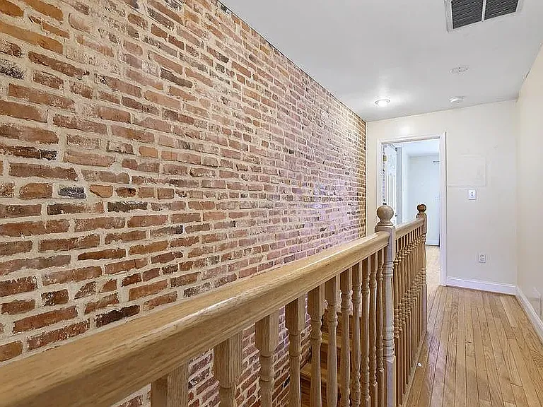 627 S Dean St — Photo 24