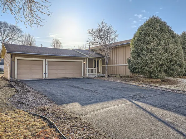9140 Polaris Ln N, Maple Grove, MN 55369