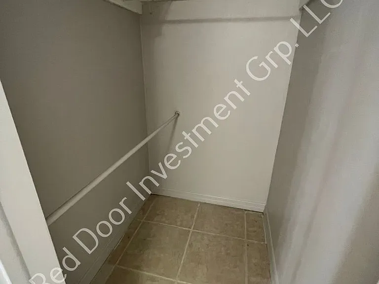 Robinswood — Photo 26