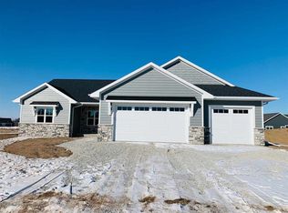 4215 Downton Cir, Green Bay, WI 54313