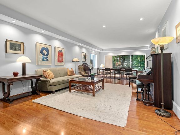 5th image of 228 Allandale Rd APT 2A