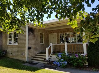 9 Hoover Rd, Middletown, RI 02842