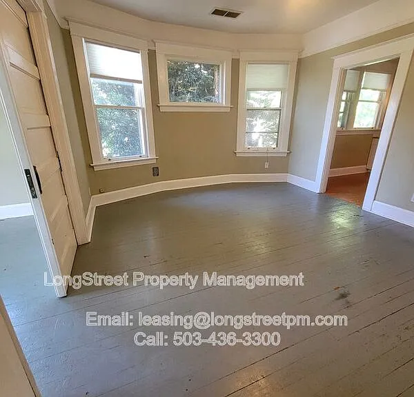 3816 N Borthwick Ave — Photo 12