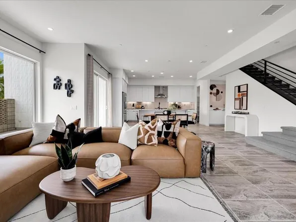732 Obsidian Loop E, Palm Springs, CA 92264