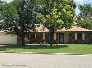 2013 Utah St, Perryton, TX 79070