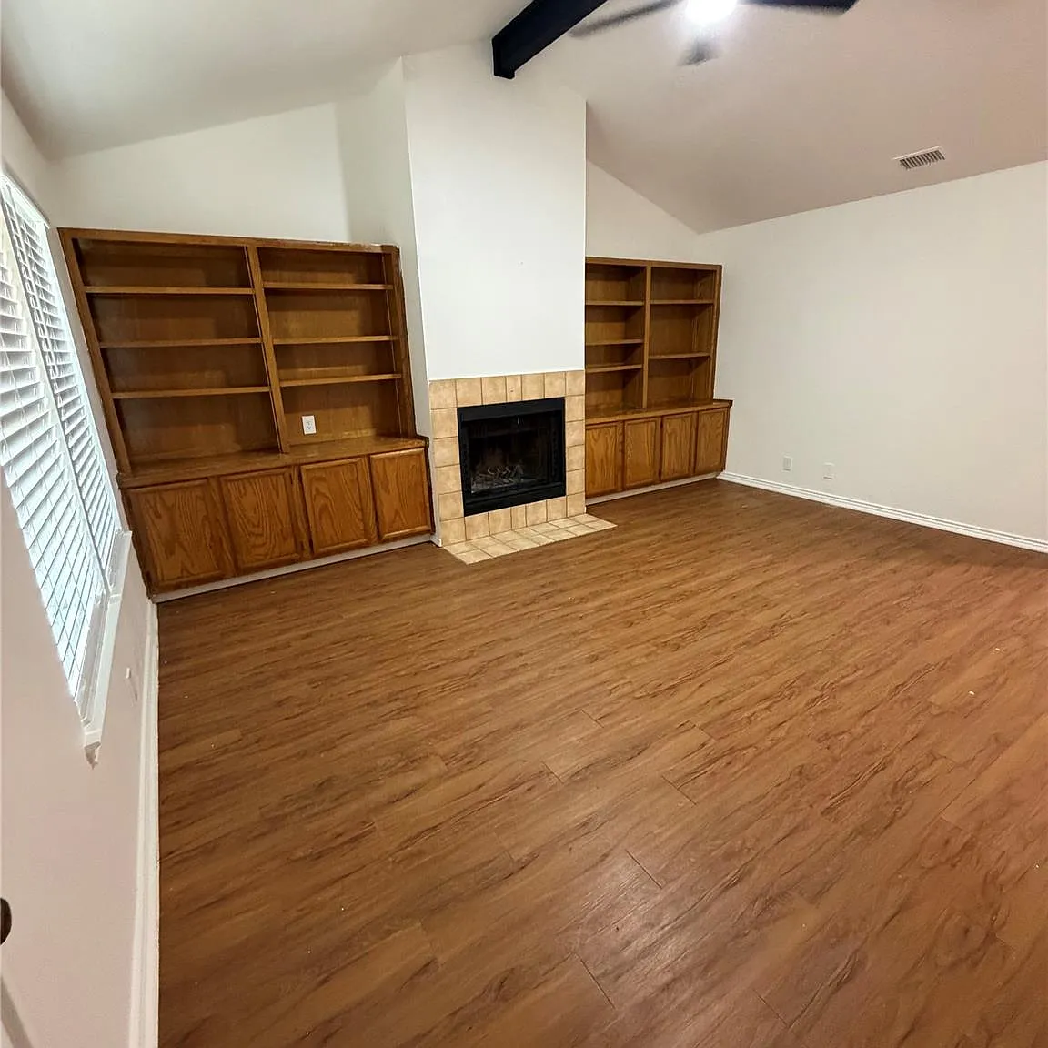 2 bed, 2.0 bath, 2184 sqft, $1,475 — Photo 2