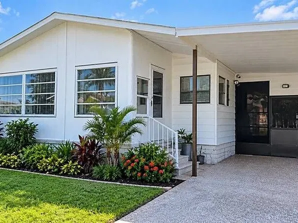 8775 20th St Lot 481, Vero Beach, FL 32966