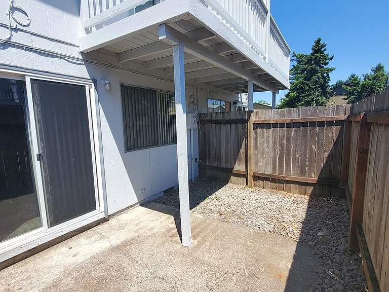 Meadow Green Townhomes — Photo 21