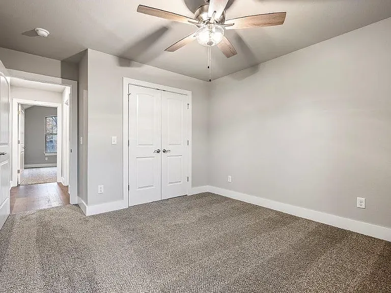 1 Pendeen Ln — Photo 7