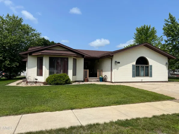 316 N Main St, Lamoure, ND 58458