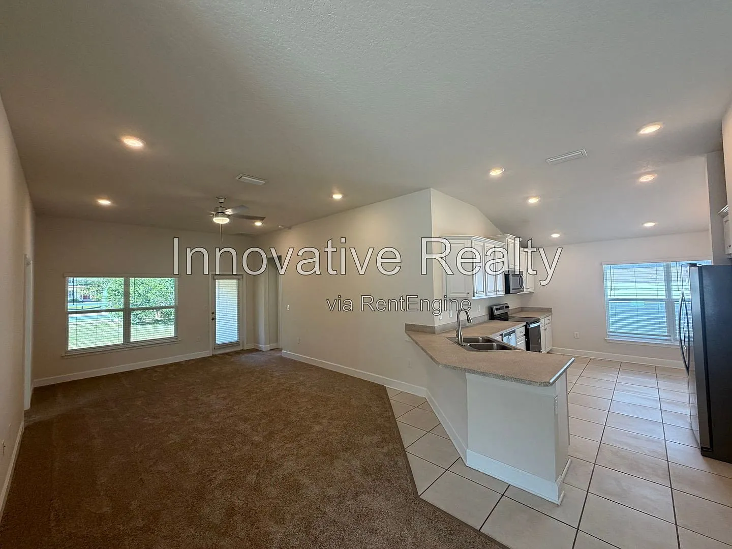 4 bed, 2.0 bath, 1820 sqft, $2,095 — Photo 2