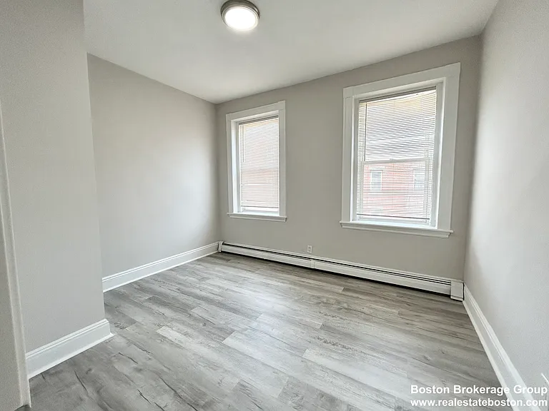 165-168 Gove St #8C — Photo 3