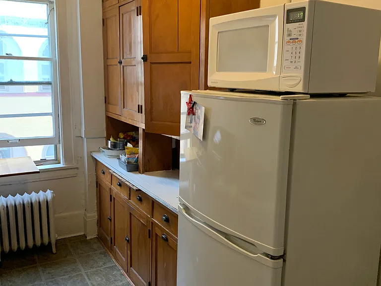 1312 W 32nd St #104 — Photo 7