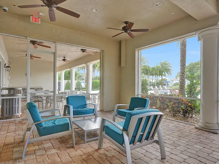 1300 Eucalyptus Dr #3 — Photo 23