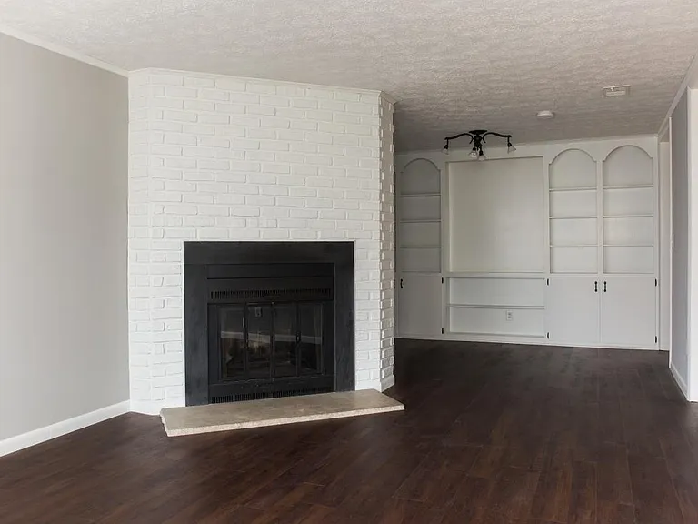 1978 Willoway Ct S — Photo 4