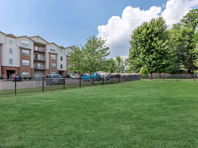 Marion Park Apartments Bark Park