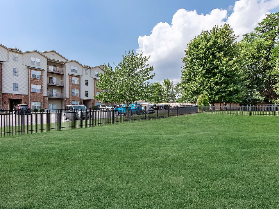 Marion Park Apartments Bark Park