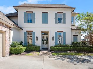 8839 Phaeton Crossing Dr, Baton Rouge, LA 70817