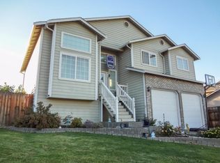 712 S 7th St, Selah, WA 98942