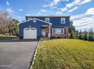 40 Virginia Dr, Howell, NJ 07731