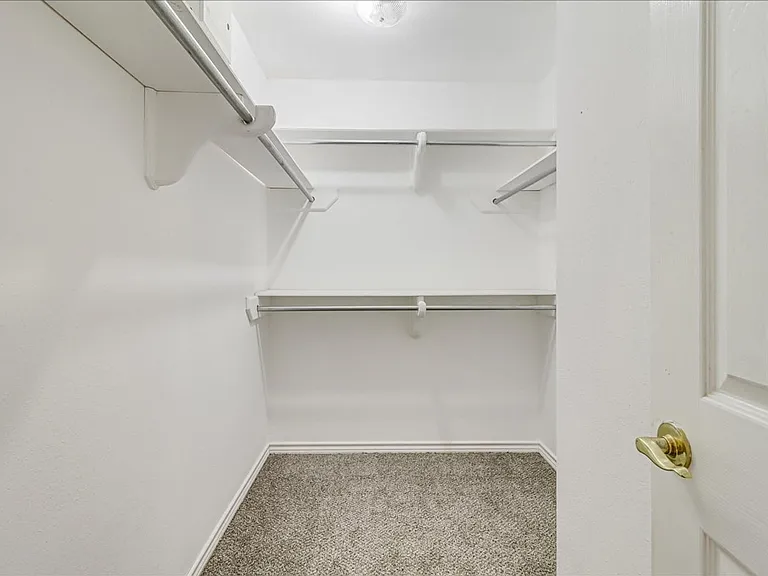 6330 Penny Ln — Photo 30