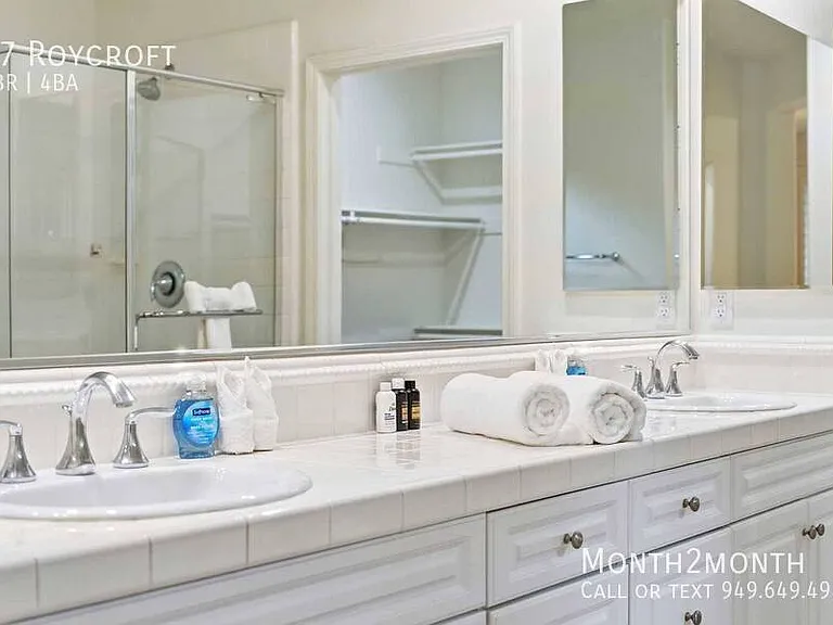 37 Roycroft — Photo 29
