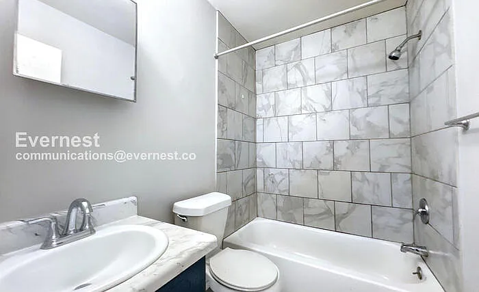 1100 Cotton Ave SW #B — Photo 9