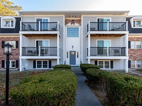 6 Chapel Hill Dr APT 7, Plymouth, MA 02360