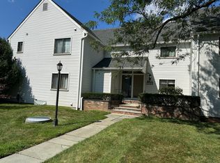 80 N Main St #4A1, Kent, CT 06757