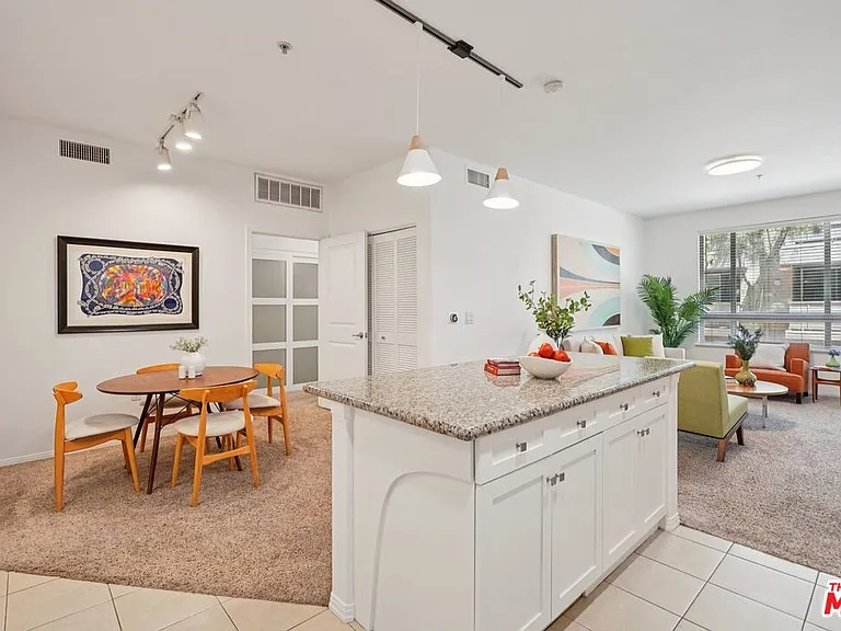 100 S Alameda St #150 — Photo 12