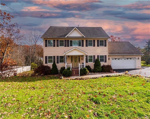 1st image of 27 Mecca Dr