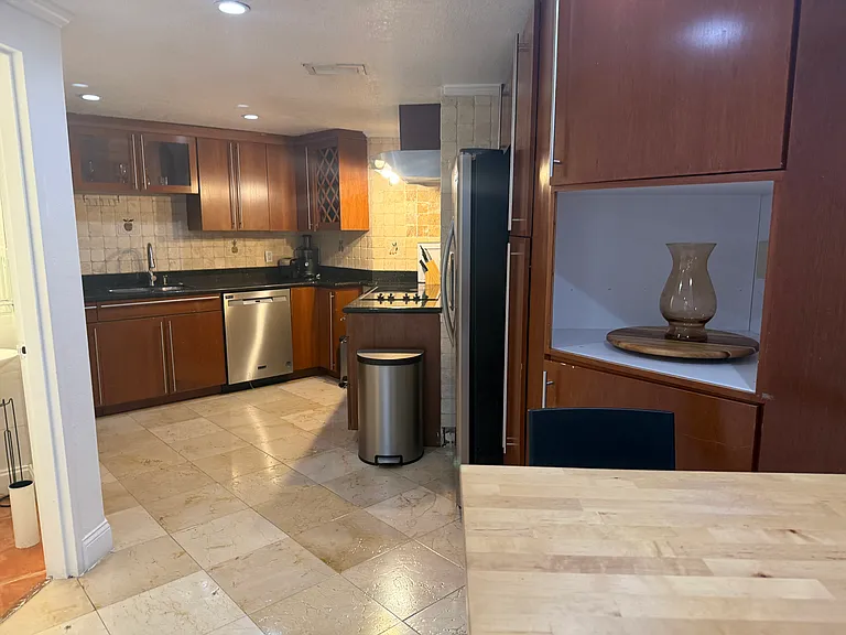 801 Brickell Bay Dr #470 — Photo 36
