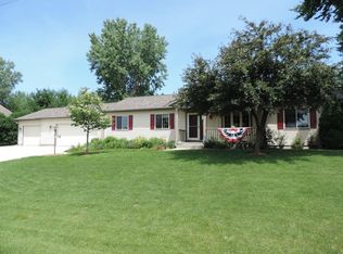 W11004 Eagle Dr, Lodi, WI 53555