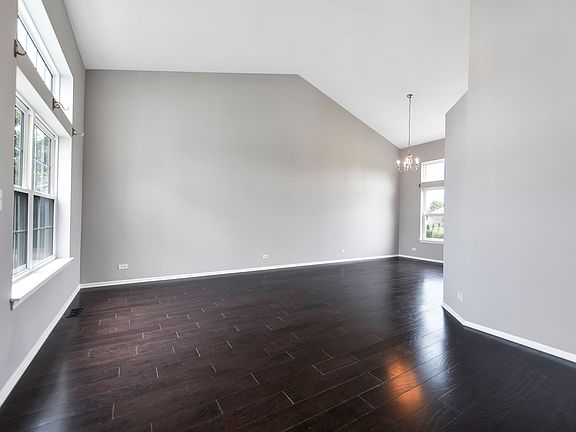 5th image of 2709 Arches Dr