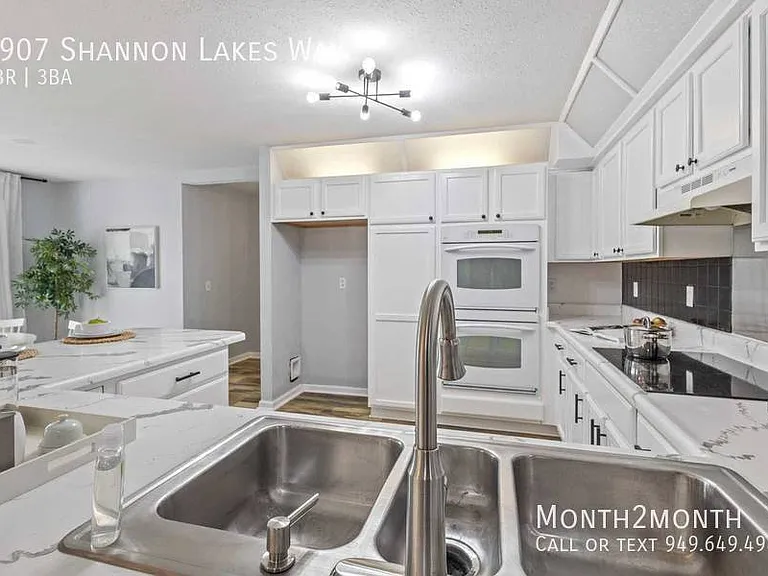 7907 Shannon Lakes Way — Photo 9