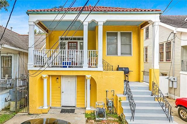 1st image of 4311 Fontainebleau Dr Unit B
