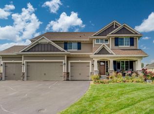 2320 Jennifer Ln, Shakopee, MN 55379
