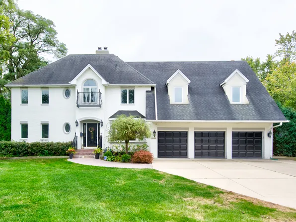 2025 Maplewood Rd, Northbrook, IL 60062