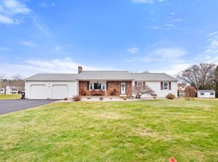 82 Country View Dr, South Windsor, CT 06074