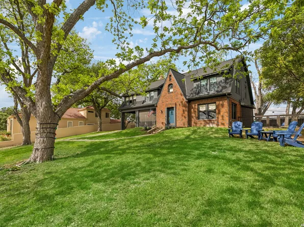 110 Henderson St, Alamo Heights, TX 78209