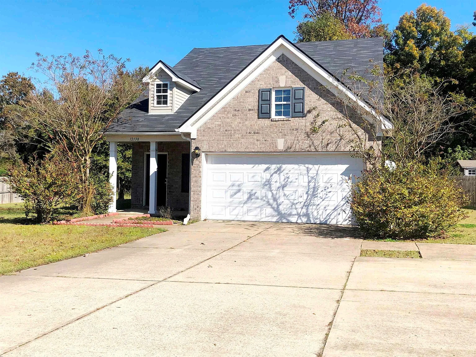 3 bed, 3.0 bath, 1862 sqft, $1,900 — Photo 1
