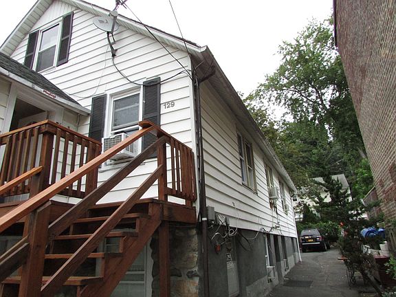 3rd image of 129 Ferris Ave