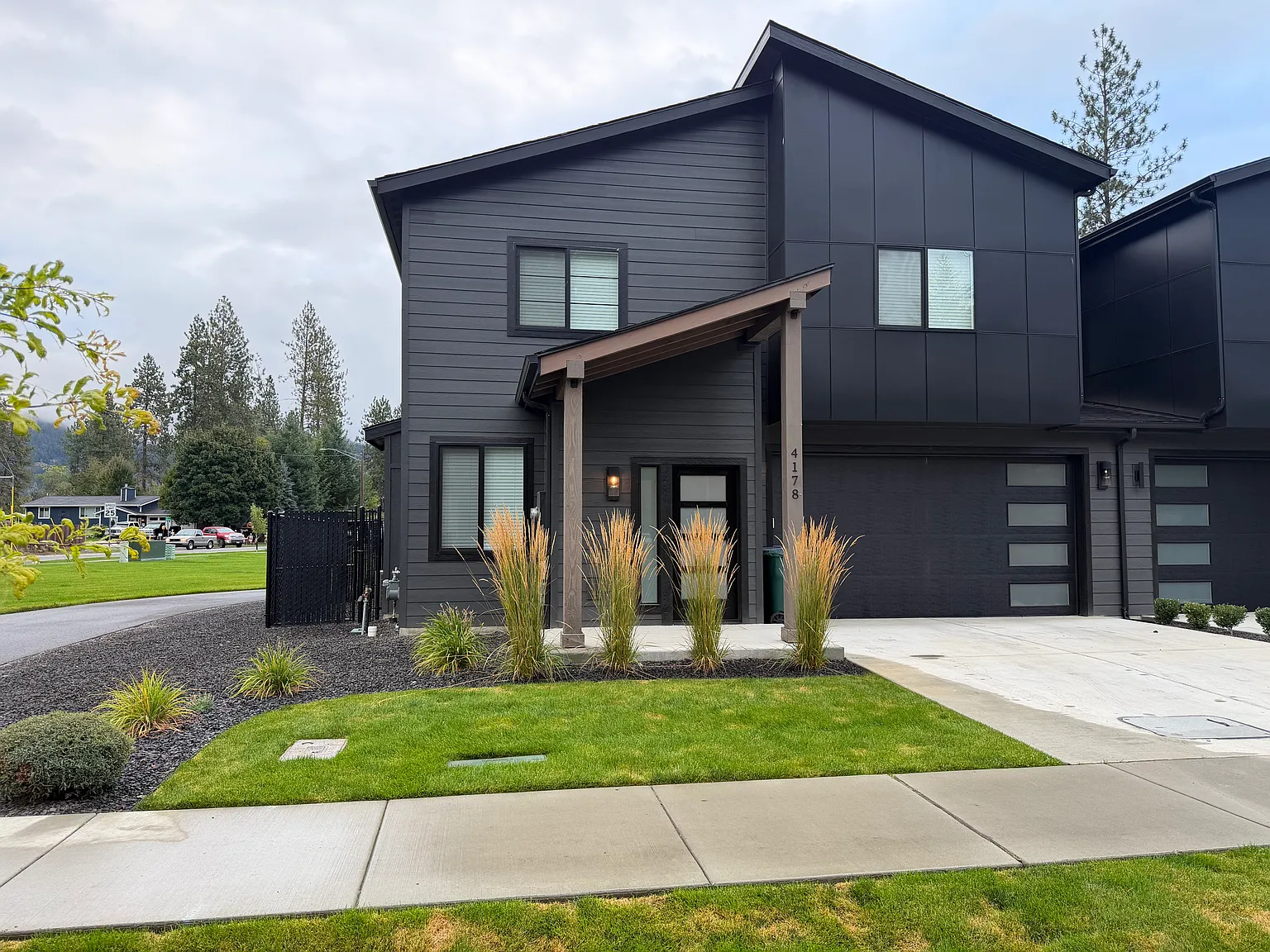 3 bed, 2100 sqft, $2,799 — Photo 1